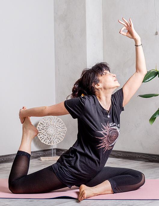 Нина Бектемисова - Мастер по хатха-йоге - Студия IKIGAI Art & Yoga Space 000011